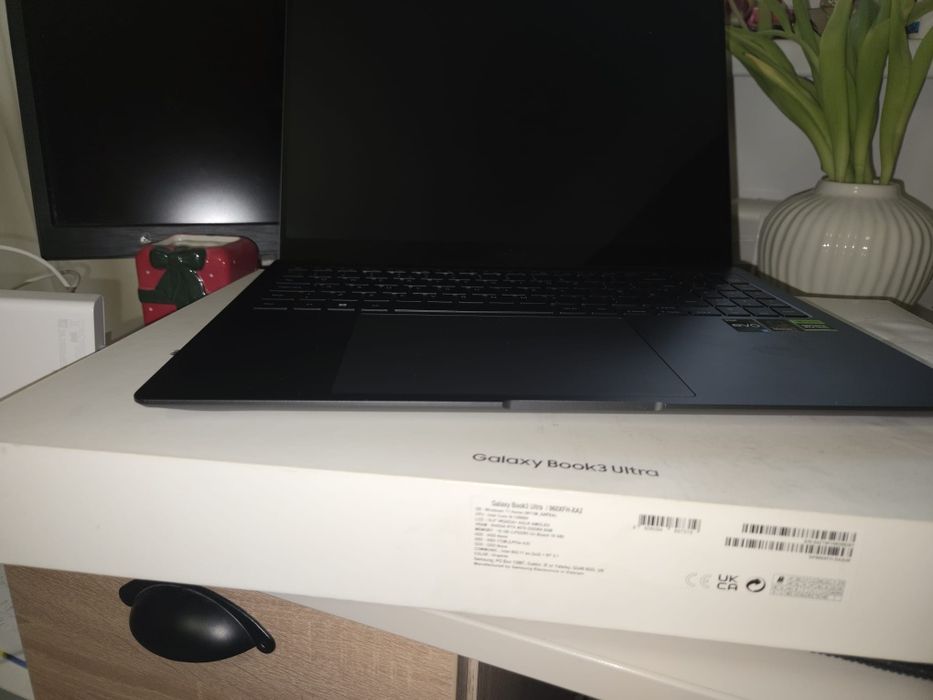 Laptop Samsung Galaxy Book 3 i9 / rtx  4070