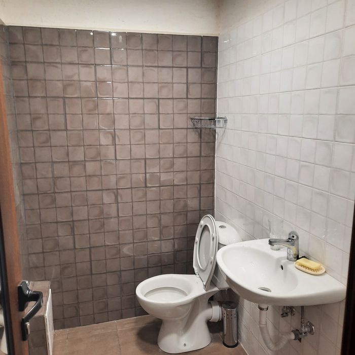 Дава се под наем Едностаен апартамент в София, Гоце Делчев - 20 кв.м за 306 € - Снимка #1