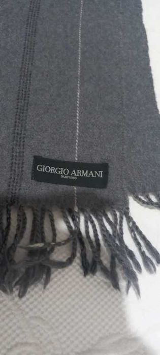 Fular Giorgio Armani din lână fina,posibil cashmir