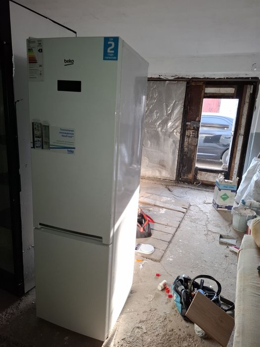 Холодильник веко двух камерный нофрост