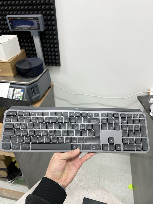 Logitech беспроводной клавиатура