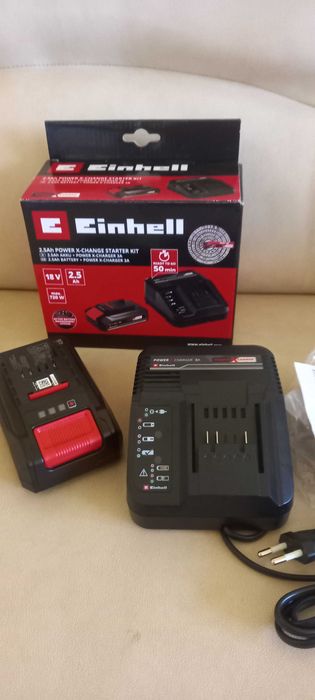 Starter kit Einhell PXC cu acumulator de 2,5 Ah si incarcator. Noi!
