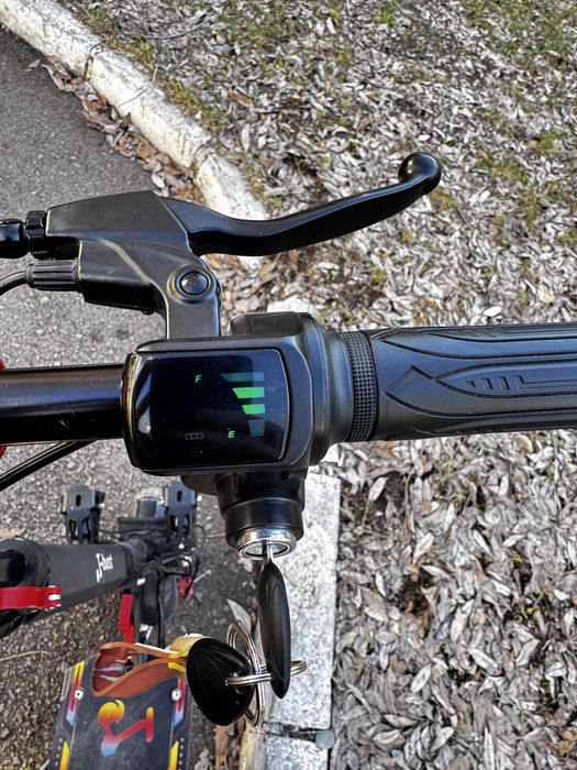 Элеткросасокат без горантий