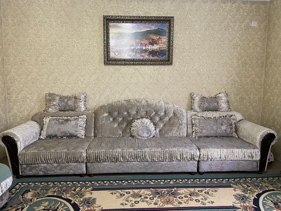 Диваны в комплекте в хорошем состояние