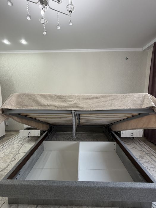 Срочно продам спальный гарнитур