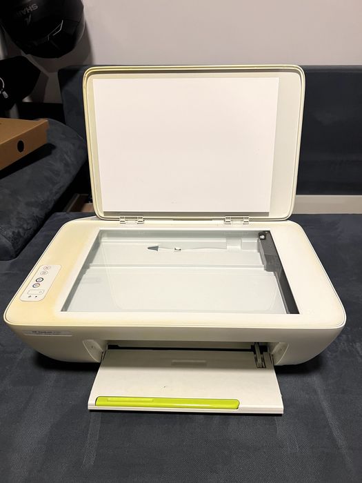 HP DeskJet 2130 - Imprimanta multifuncțională