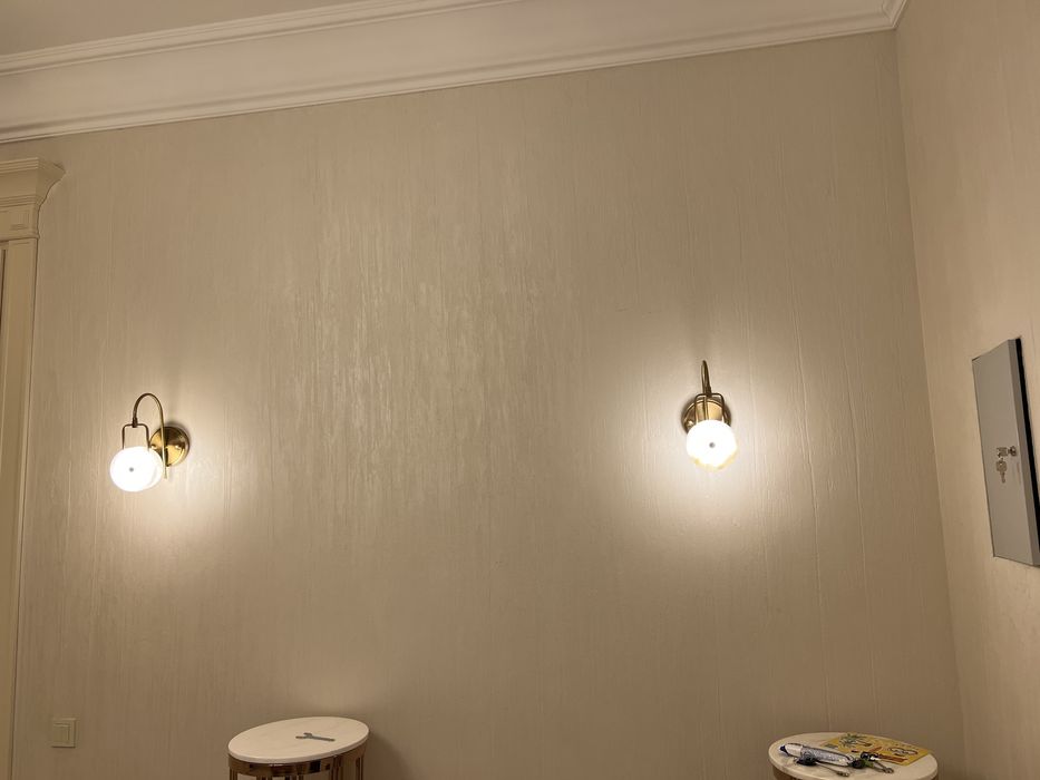 Продам люстру