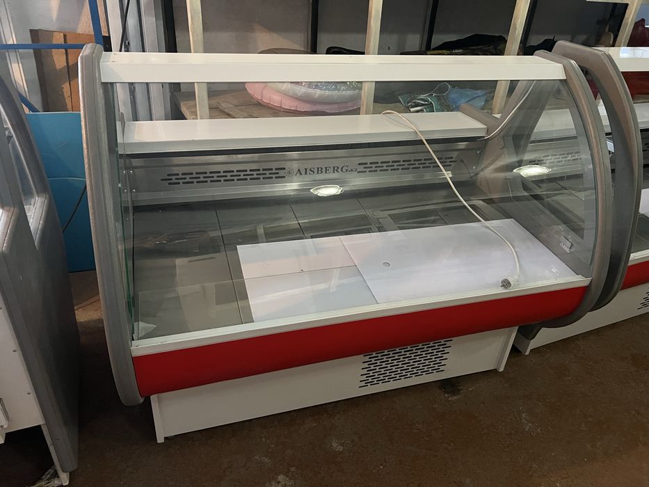 Продам холодильные витрины