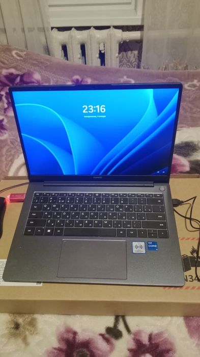 Ноутбук Huawei MateBook