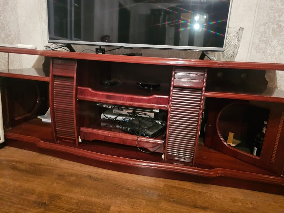 Тумба под телевизор