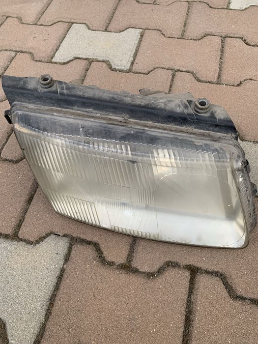 Фар ляв десен пасат 4 passat 4