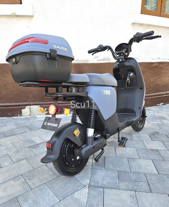 Scuter Electric Moped Fără Permis Saige 800W 20Ah Model 2026