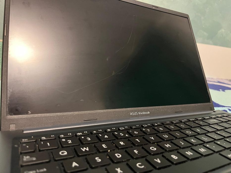 Laptop Asus vivobook 15