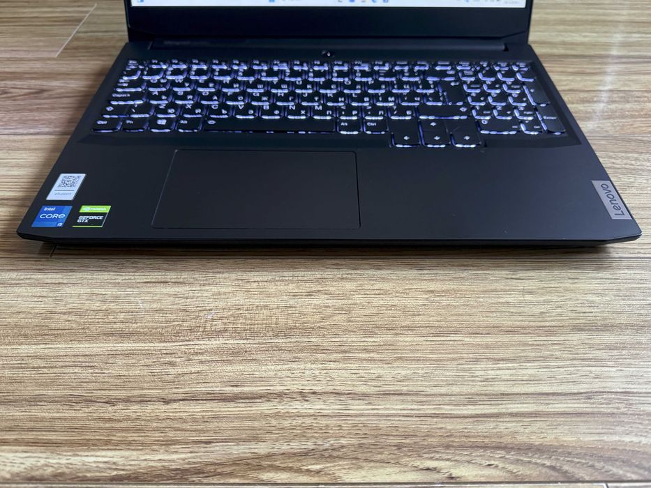 Lenovo Gaming`i5-11320H/GTX 1650/16GB RAM/256GB SSD/Full HD IPS