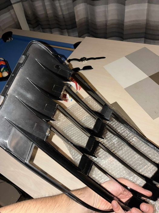 Странични решетки KITT, Съвместими с VW Golf VI R Golf 2008-2012 R20