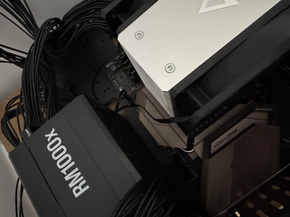 RTX 4090, Ryzen 5950x, 64Gb RAM