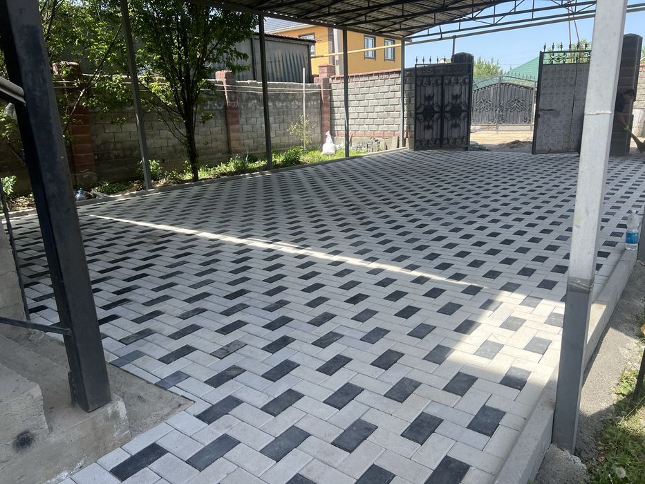Уклатка брусчатки