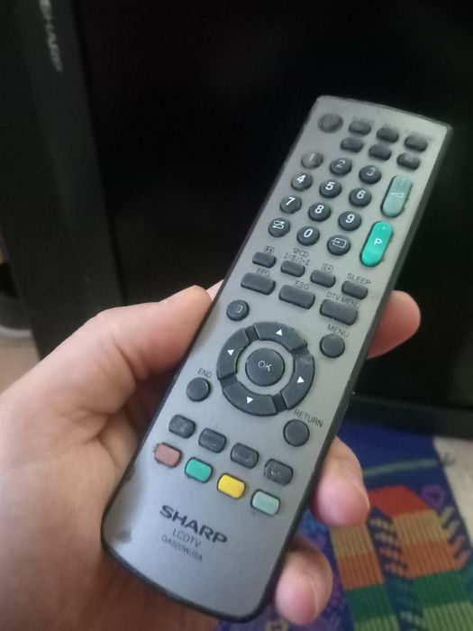 Televizor TV LCD Sharp 32" (81cm) /  telecomanda / ideal voucer