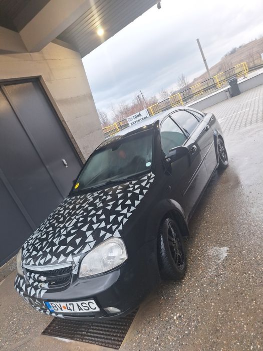 Vand sau schimb chevrolet lacetti