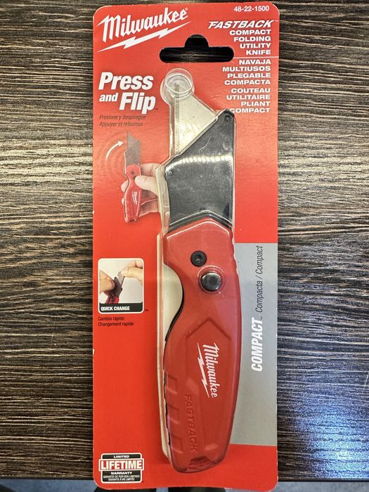 Milwaukee Оригинал Акумуляторым 2 шт по 5 Ампер