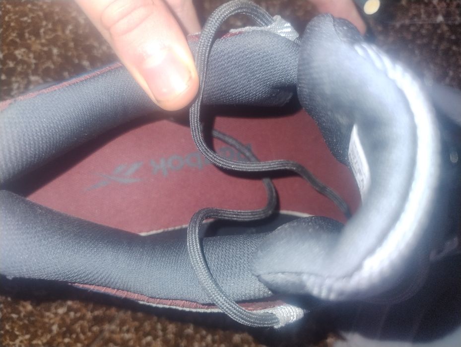 Reebok спортни обувки носени няколко пъти