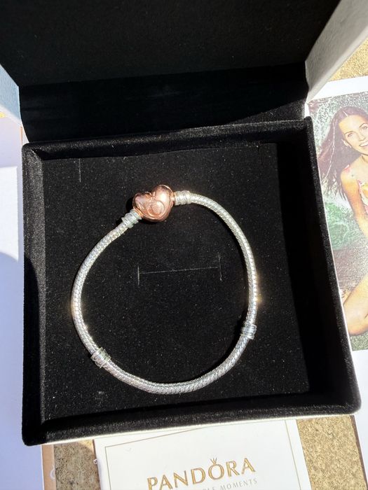 Bratara pandora