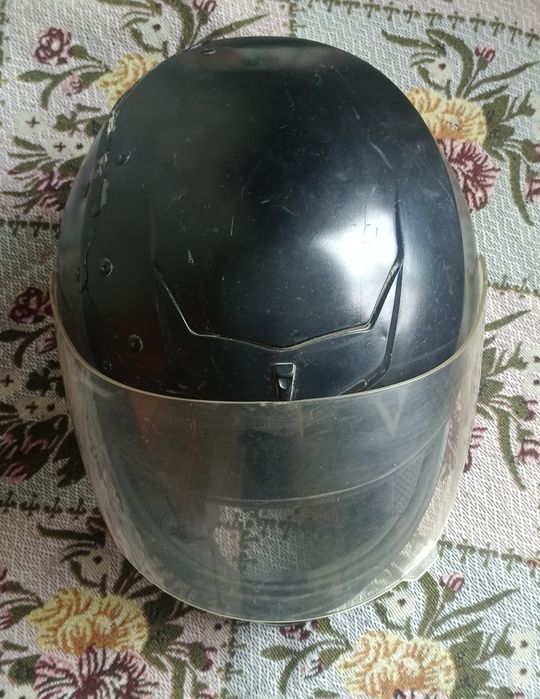 Мотошлем б/у продам