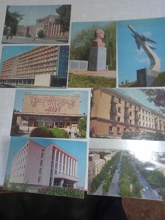 Продам открытки чистые.
