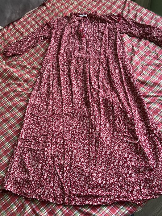 Отдам бесплатно женскую одежду