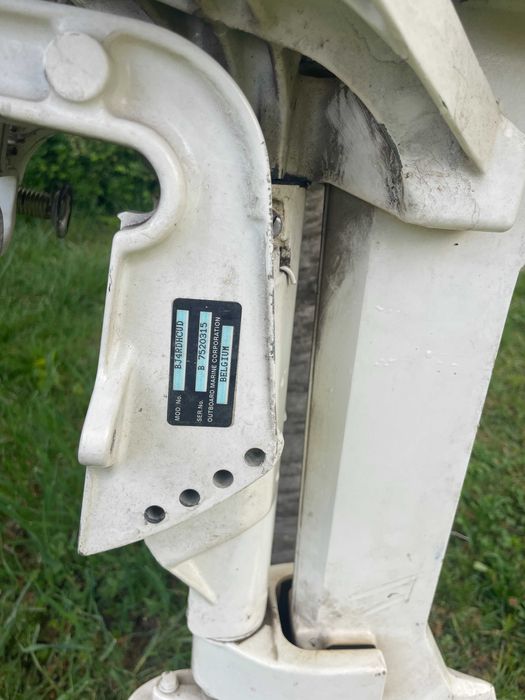 Vand motor barca Johnson 4cp , 2 timpi, stare buna, 200e