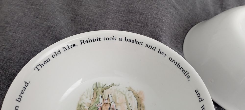 Peter rabbit.Детски купички със зайчето питър