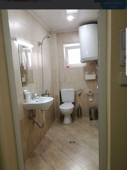 Дава се под наем Двустаен апартамент в Бургас, Център - 40 кв.м за 336.6 € - Снимка #2