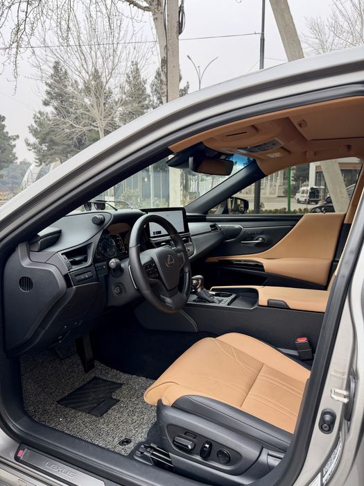 LEXUS ES300h Hybrid Full