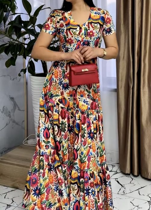 Шикарное платье на 42 размер S