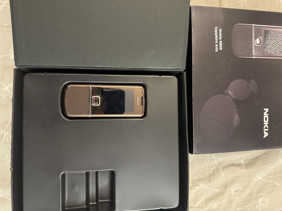 Nokia 8800 saphire arte