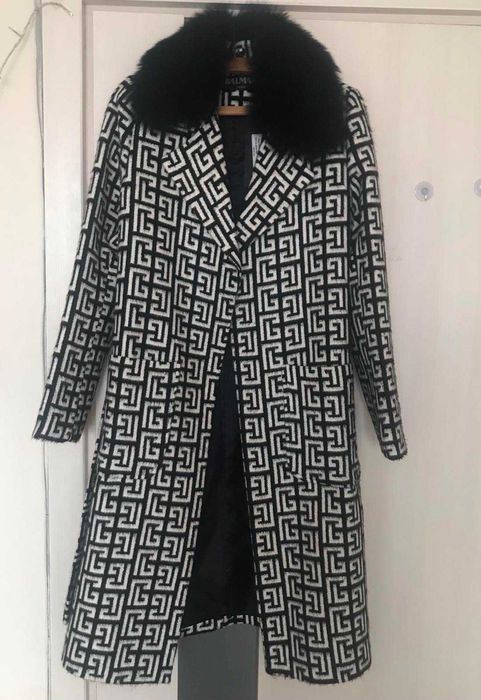 BALMAIN eлегантно дамско палто  НОВО