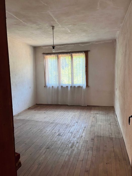 Продава се Къща в Тетевен - 126 кв.м за 641 €/кв.м - Снимка #12