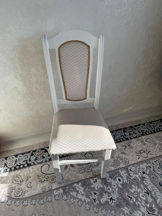 Стулья по 5000 тг