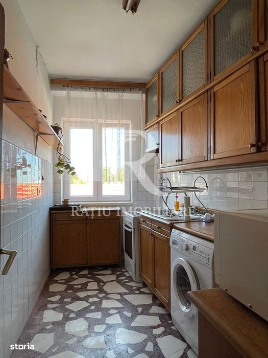 Apartament spațios cu 3 camere de închiriat | George Enescu | Oradea