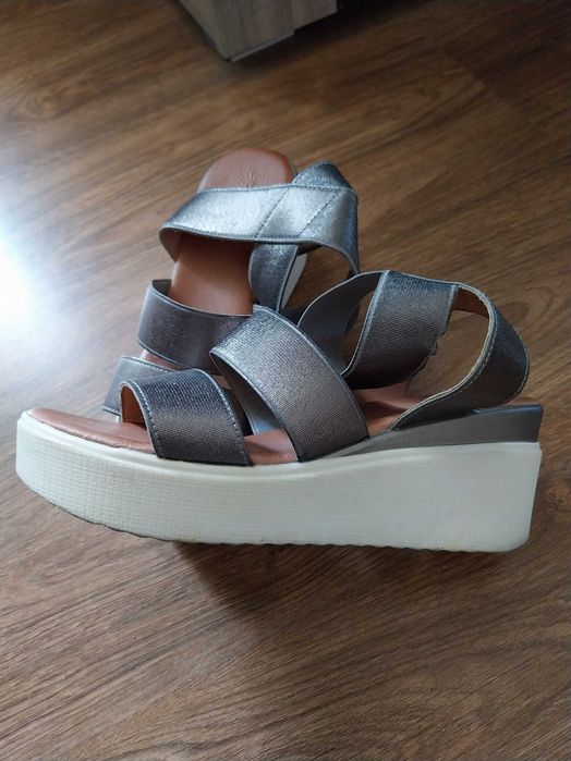 Обувки  35 номер