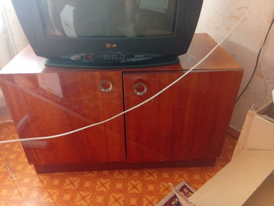 Отдам даром мебель