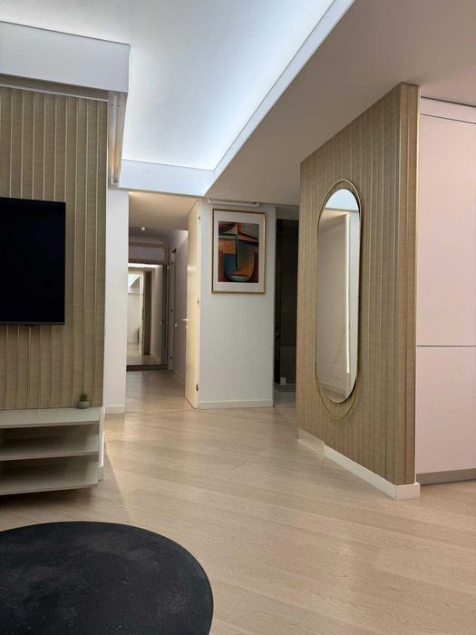 Apartament 3 camere Cortina North + Parcare