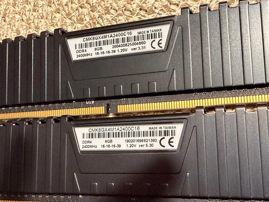 16 gb ddr4 corsair vengeance second hand si noi de vanzare