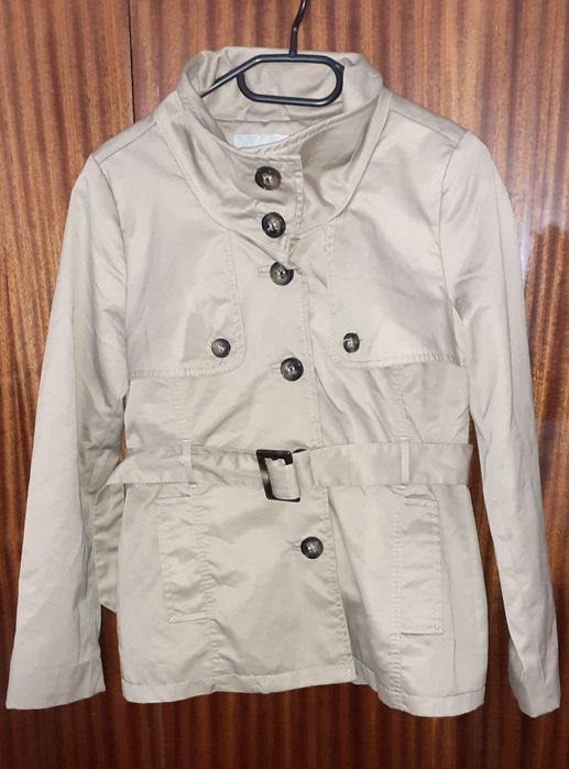 Дамски пролетни якета и шлифер H&M