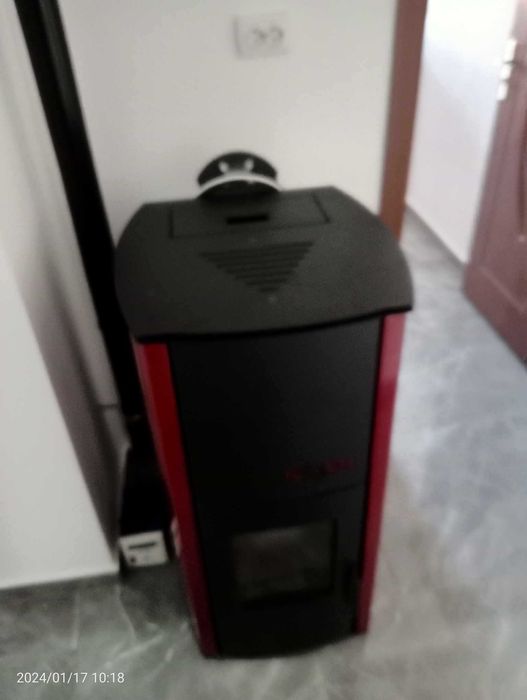 Termosemineu 18 kw încălzește 120 mp