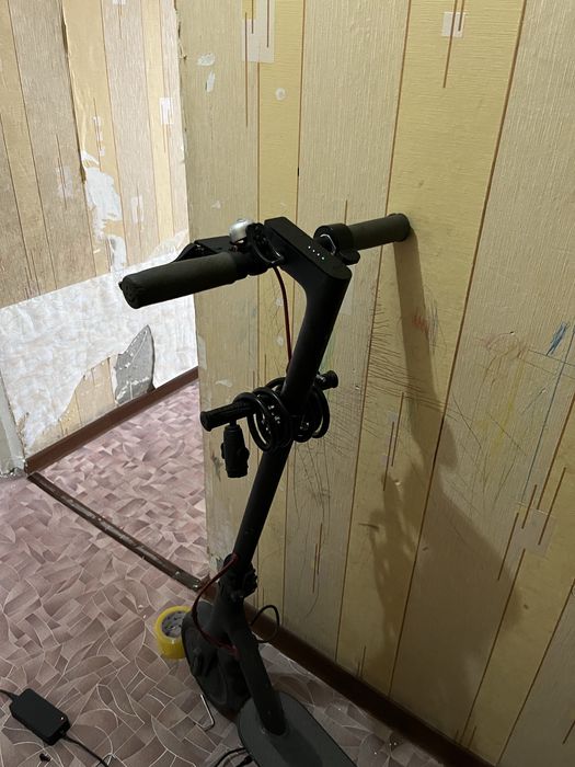 продам самокат hiaomi m365
