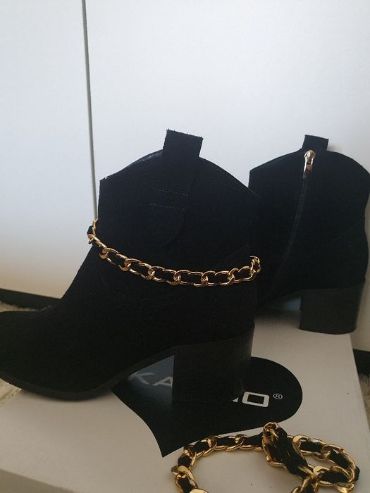 Botine piele marca Karino