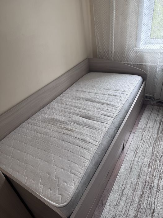 Продаю матрас 90*200