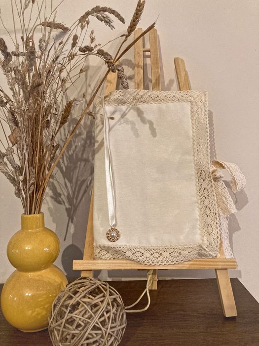 Книжни подвързии, бележници, свещи