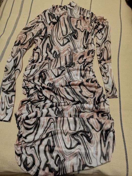 Рокля по тялото М